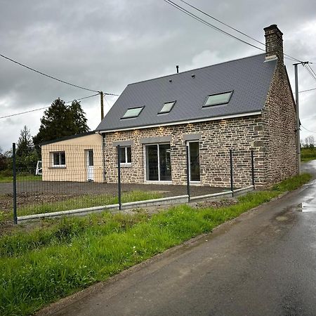 Gite De Monthardrou Le Bény-Bocage Exterior foto